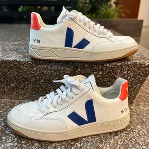 Veja V-12 Sneakers